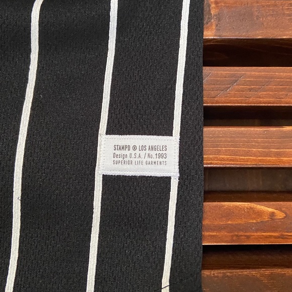 STAMPD unisex 93 Pinstripe Scallop Tee - Picture 6 of 6
